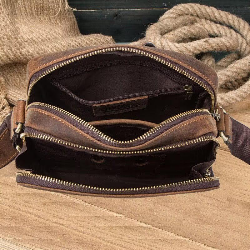 Axelväskor För Män Elegant Crazy Horse Rugged Crossbody-väska I Läder - Kaffe