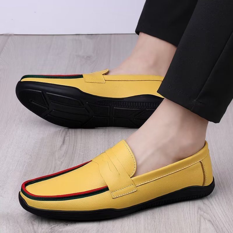 Fritidsskor För Män Eleganta Pu Slip-on Loafers Med Metallmode - Gul